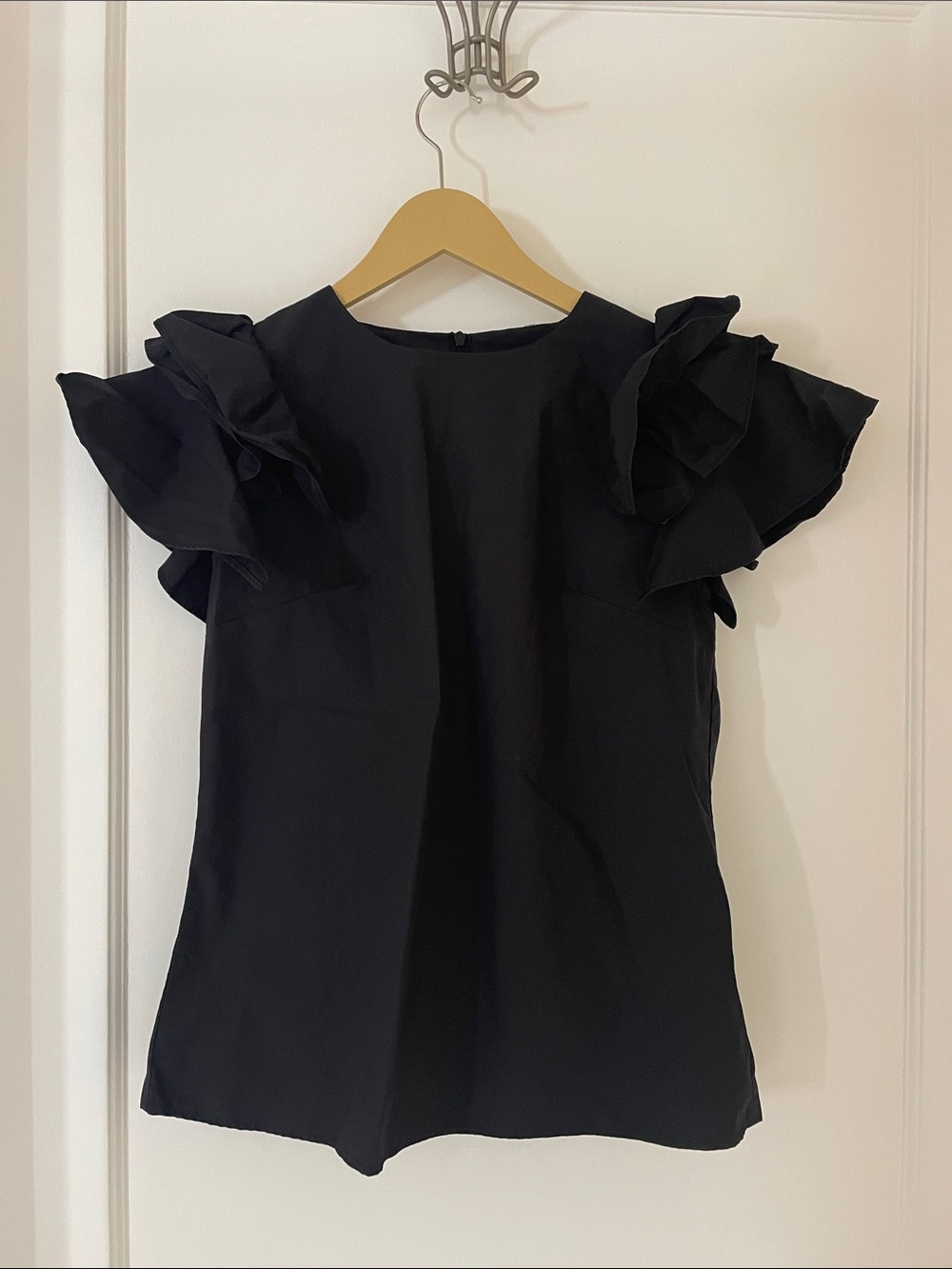 Gracia Black Ruffle Sleeve Blouse
